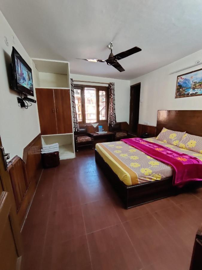 Hotel Alankar Манали Экстерьер фото
